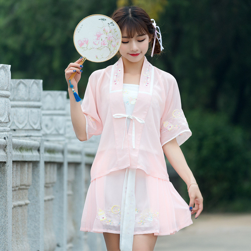 古装女汉服 女童古代衣服的古韵之美